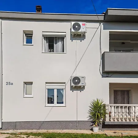 Apartment 3 Bedroom Gorgeous In Zadar