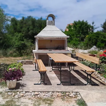 Apartment 3 Bedroom Gorgeous In